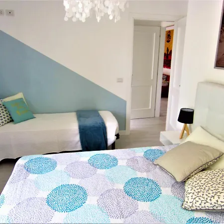 Ttg Rimini - Seafront Apartment - 2 Bedrooms Ρίμινι