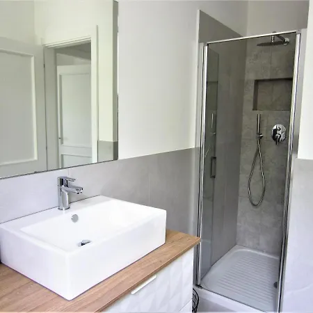Ttg Rimini - Seafront Apartment - 2 Bedrooms Ρίμινι