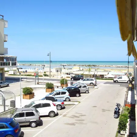 Ttg Rimini - Seafront Apartment - 2 Bedrooms