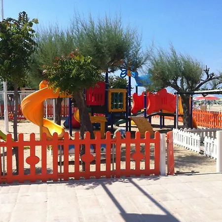 Διαμέρισμα Ttg Rimini - Seafront Apartment - 2 Bedrooms *