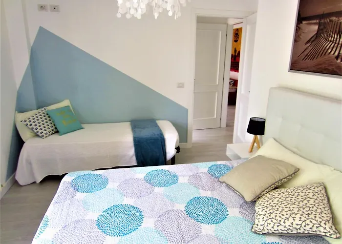 Happy Whale Ρίμινι