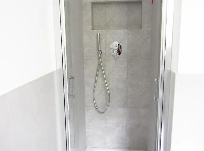 Happy Whale Ρίμινι